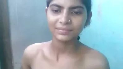 চকোলেট মোরগ ইংলিশ হট সেক্স ভিডিও উপর কৌতুকপূর্ণ স্বর্ণকেশী কাম