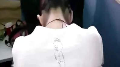 লিবারটাইন ইংলিশ সেক্স ভিডিও ওপেন মেয়েটিকে গুদের গভীরে চুদছে এবং তার হাহাকার করে।