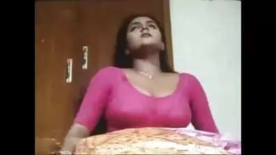 আমি কালো বাঁড়াকে সেক্স ভিডিও ইংলিশ ভিজে গুদে ঢুকিয়ে দিলাম।