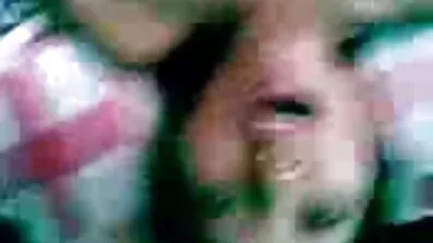 Busty MILF ইংলিশ ভিডিও সেক্স ভিডিও ড্রাইভিং হস্তমৈথুন