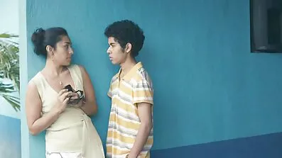 সিলিকন মহিলা এবং টাক মাচো পাহাড়ে সেক্স করার সিদ্ধান্ত নিয়েছে। ইংলিশ ভিডিও সেক্স ভিডিও