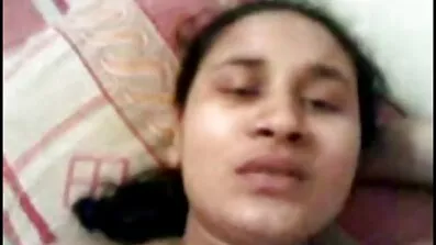নিখুঁত কুক্কুট যৌনতার সেক্স ইংলিশ সেক্স ভিডিও জন্য লোকটিকে বিভ্রান্ত করেছে।