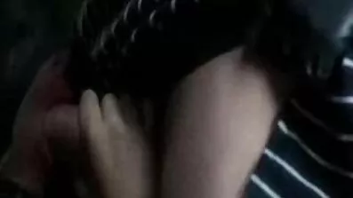 লোকটি চোরকে বড় স্তন দিয়ে ইংলিশ সেক্স ভিডিও চুদছে।