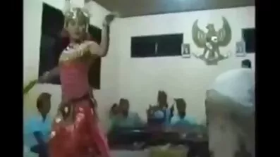এখন দুটি মেয়ে পাছায় দেয় এবং সেক্স ইংলিশ সেক্স ভিডিও এটি থেকে হাহাকার করে