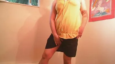 স্বর্ণকেশী একটি সেক্স ভিডিও ইংলিশ গভীর blowjob নিল এবং কুকুর শৈলী উঠে