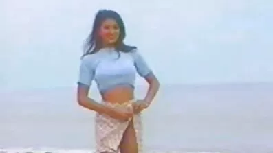 ভদ্রমহিলার অন্য কোন উপায় ছিল না এবং সে ইংলিশ সেক্স ভিডিও এইচডি বসের সাথে সেক্স করেছিল।
